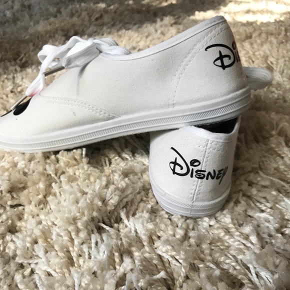 Minnie Mouse Shoes - Picture 5 of 5